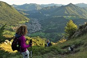 54 Scendiamo con vista sulla Val Serina e il Monte Gioco